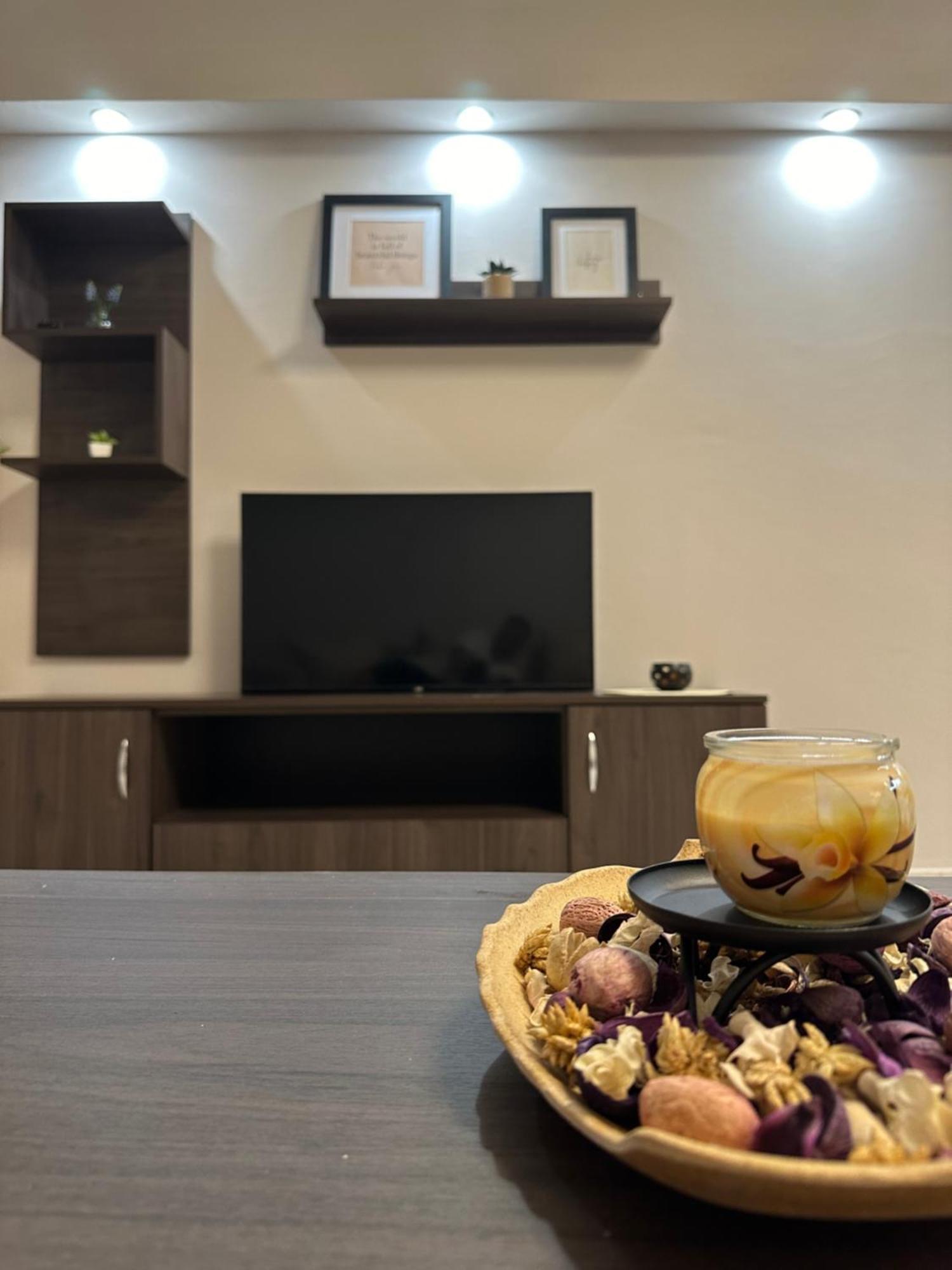 Lux Apartment Next To The Sea พีเรียส ภายนอก รูปภาพ